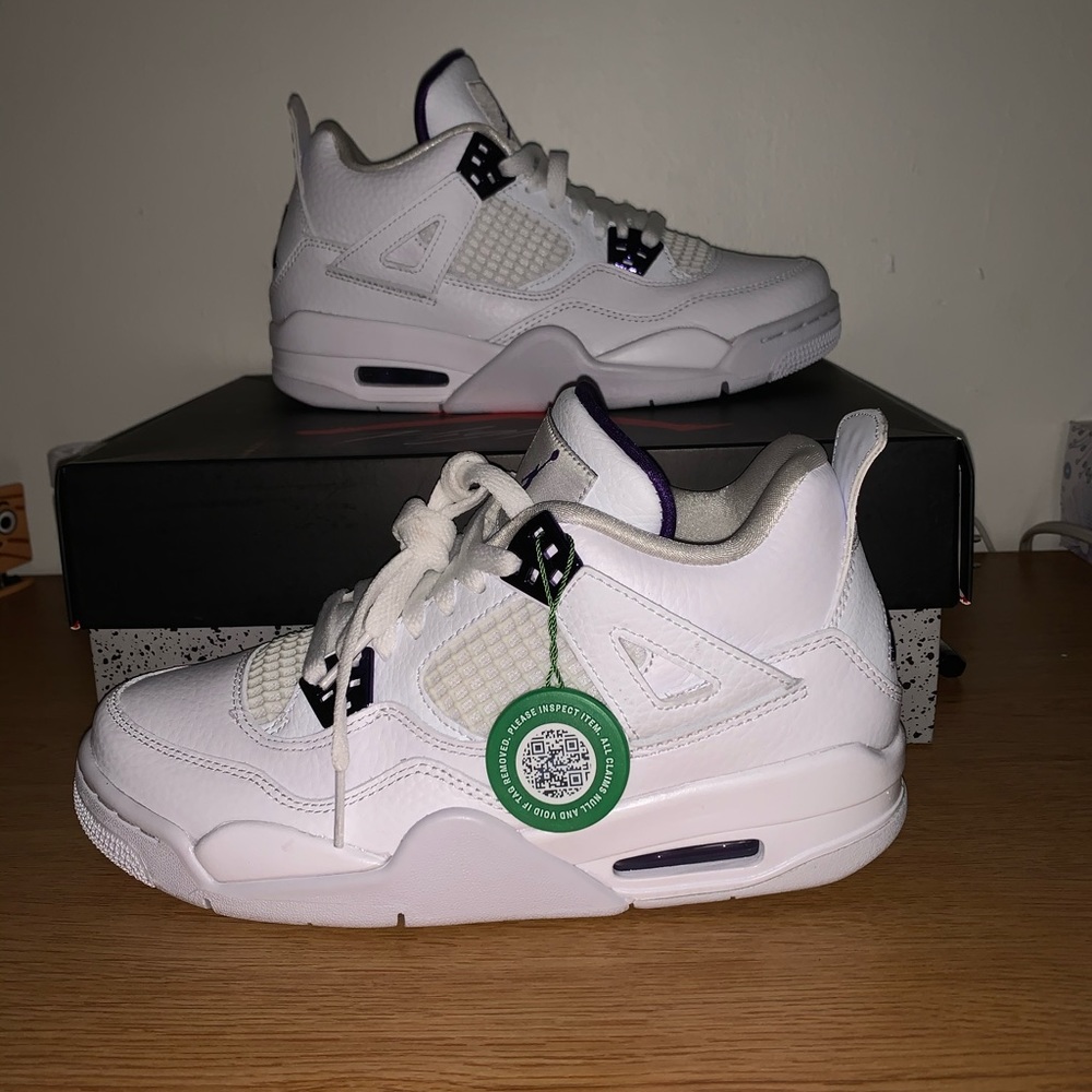 Jordan 4
